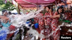 ရခိုင်သင်္ကြန် (ယခင်ပုံဟောင်း)