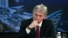 Juru bicara Kremlin Dmitry Peskov di menara bisnis Lakhta Center di Saint Petersburg, Rusia, 5 Juni 2024. (Foto: Sputnik/Vladimir Astapkovich via REUTERS)
