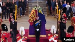 Britain mourns Queen Elizabeth