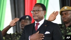 Rais wa Malawi Lazarus Chakwera 